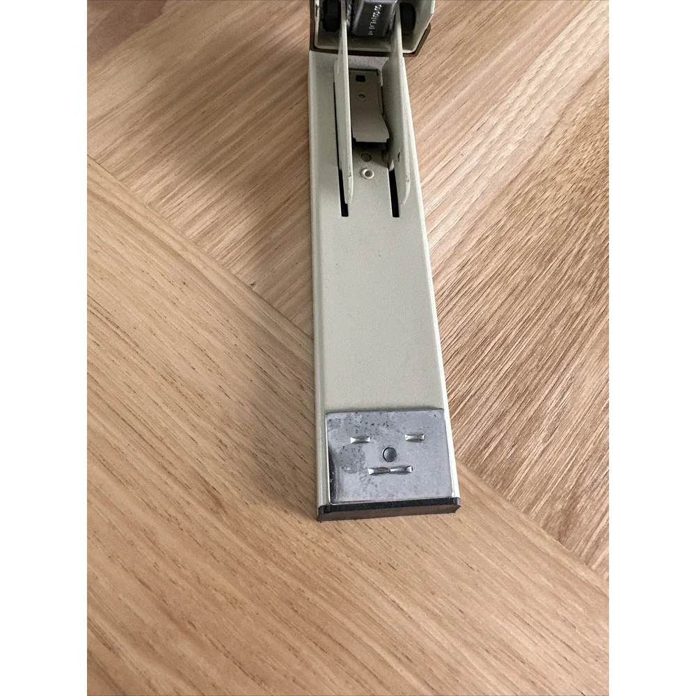 Acco 40 Vintage Stapler brown. Works great